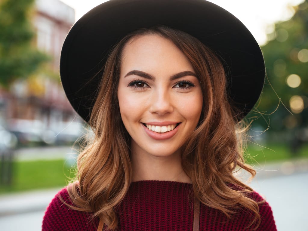 Phoenix AZ dental patients seeking a veneers dentist in Arizona